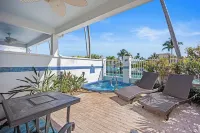 ★Remodeled tropical delight townhome★private plunge pool close to fun activities