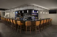 Hilton Whistler Resort & Spa - bar