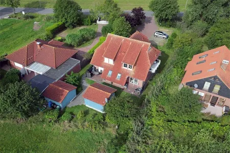 Fantastic vacation apartment directly on the dike