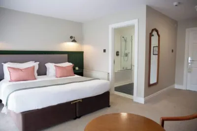 McGrorys Hotels in 