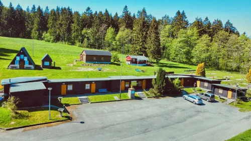 "sporthütten Nassau" Ihr Zentrales Domizil an der Blockline