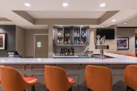 布萊克斯堡大學希爾頓花園飯店 - 酒吧
