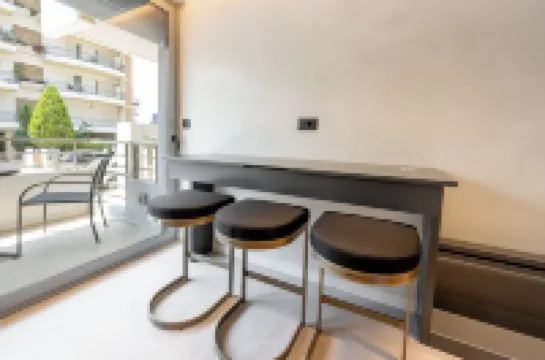 Fiftyone Luxury Studio in Alimos just 500m from the beach and Alimos Marina .