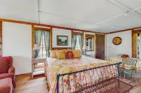 Seahorse Cove Hotels in Burnet