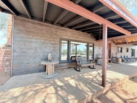 2 Acre Cozy Rim Country Escape