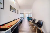 5BedR, Sleeps 16, Big Yard, Game Room, Pet OK, CVNP