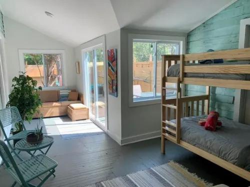 Waterline Cottage in South Front District