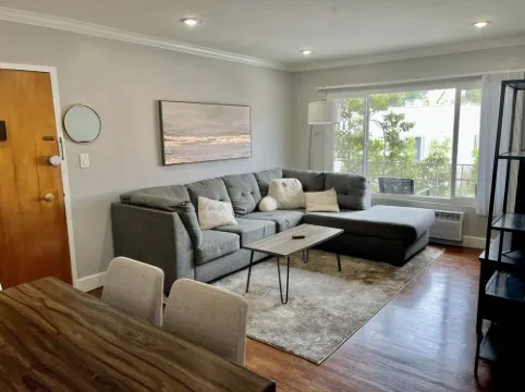 Cozy 1bd apartment in beautiful West Hollywood