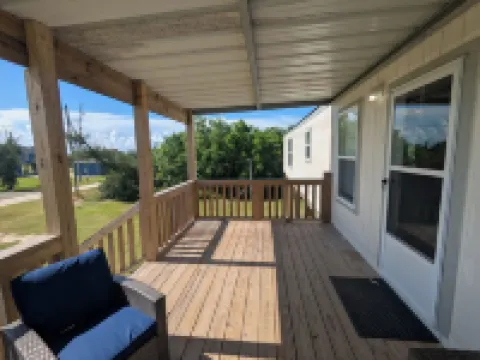 Brand New! Spacious mobile home! Hotels in Hackberry