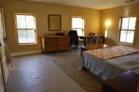 Beautiful Riverside Farmhouse Hotels in Marbletown