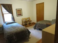 Home Away From HomeQuiet surroundings15 minutes from downtown Milwaukee