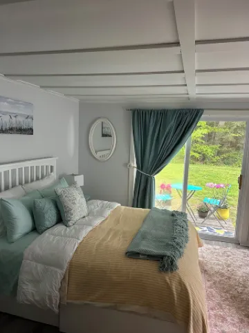 Charming 1-bedroom house in Wells minutes from the beach and pet friendly