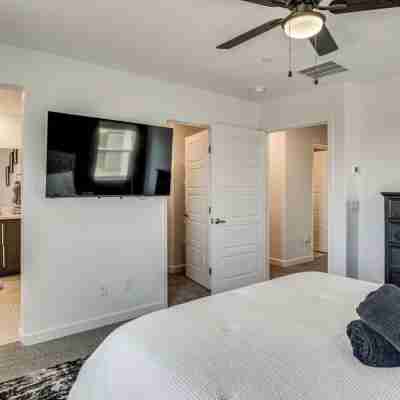 Town house 4 rooms 2 bath townhouse Rooms