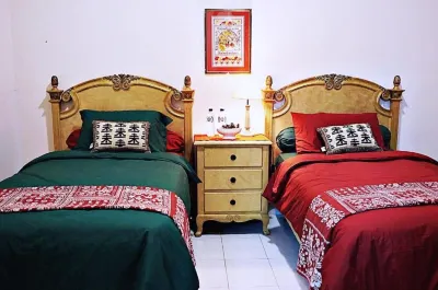 5BR Holiday Villa at Puncak Cipanas Hotels in Sindanglaya