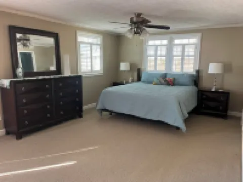 Quiet Secluded Lakeside Home on Fishing Creek of Clarks Hill Lake.