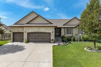 Beautiful 4 Bedroom 3 bath home in nice Eastside neighborhood and LOTS of extras - balcony