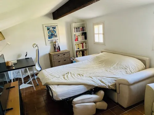 Lovely villa on the Côte d'Azur, 120 meters from the sea.