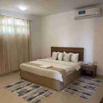 Rest-Inn Spacious one bedroom apartment Rooms