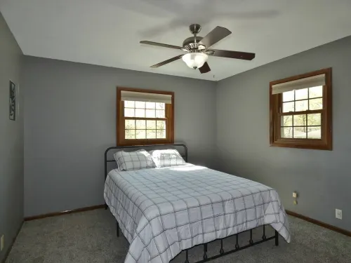 Spacious Six Bedroom House in Charming Pella Hotel a Pella