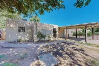 Cozy 3BR Modern Casita in Albuquerque w/ Wifi & Parking
