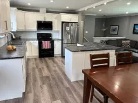 Shuswap SerenityShuswap Lake, Canoe B.C. Hotels in Salmon Arm