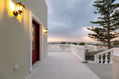 House for the whole family in Exo Gonia Santorini with views to the Aegean Sea. Hotels in Pyrgos Kallistis