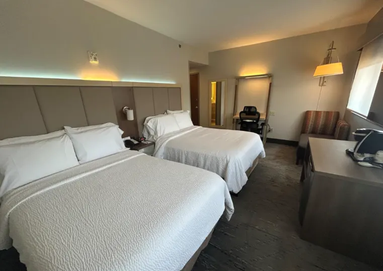 Best Western Roslyn-Long Island Hotel