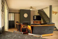 GITE Le saule en scie - 14 pers, SPA all year round Hotels in Nueil-les-Aubiers