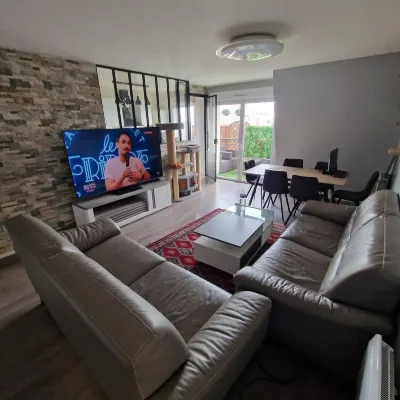 Magnifique Appartement Proche Village Olympique Hotels in Drancy