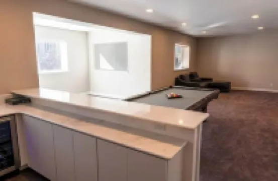 Upgraded Cozy, Spacious Family Friendly Home