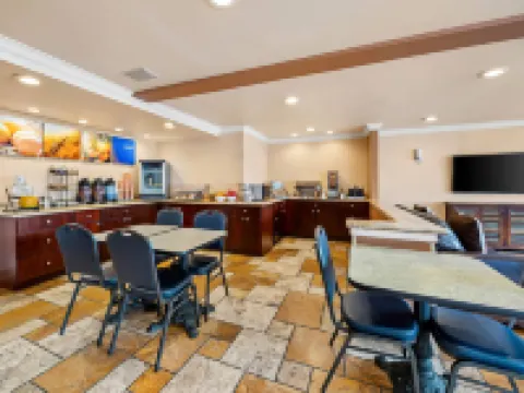Comfort Inn & Suites Salinas Hotels in Salinas