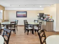Econo Lodge Hotels in Taber