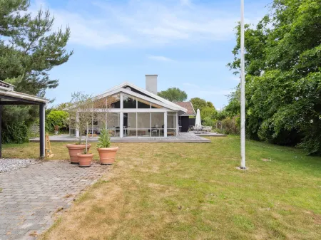 "Tonia" - 290m from the Sea