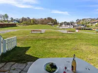 "Kate" - 300m from the sea