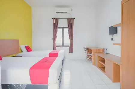 RedDoorz Syariah @ Pasir Putih Jambi Отели в г. Talang Bakung