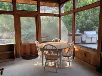 Starview Ranch: 3 homes w/ 7 bdrms, pool, sauna, spa & gym on 50 beautiful acres