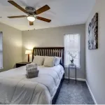 *Modern oasis 7 mins from Atlanta airport Hotel a South Fulton