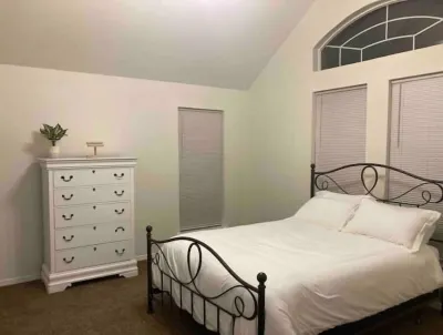 Cozy on Christie Các khách sạn gần Frisco Commons Park