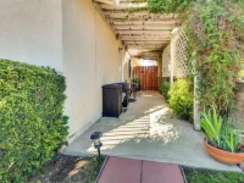 Cozy Simi Valley Studio < 10 Mi to Hiking & Golf Hotels in Simi Valley