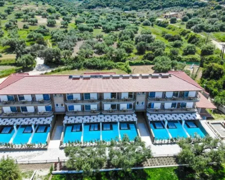 Royal Hotel and Suites Hotels in Polykhrono