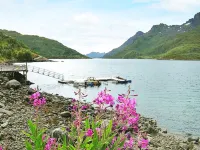 8 person holiday home in Tengelfjord Hotels in Hadsel