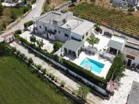 Villa in Apulia with Pool and Barbecue