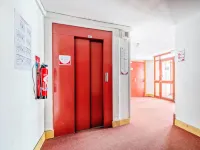 Apartment Selection 1 bedroom (8 people) Hotele w: Bareges