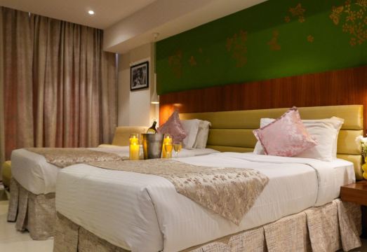 호텔 수영장 전경