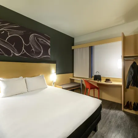 Ibis Queretaro