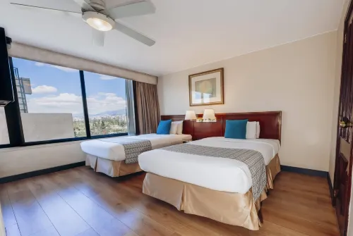 La Quinta by Wyndham Quito Hotels in Quito