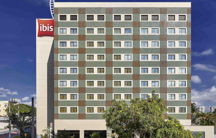 Ibis Taubate