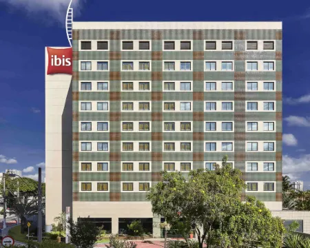 Ibis Taubate Hotels in Taubate