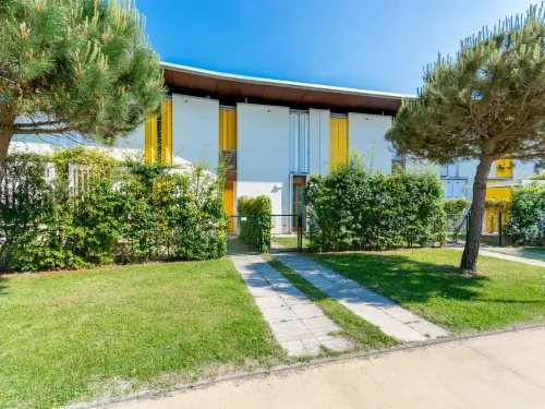 Apartment in Albarella near Sandy Beach