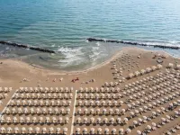 Lodge in Rimini Family Village near the beach
